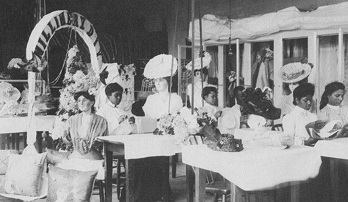 Students in a Tuskegee millinery class.