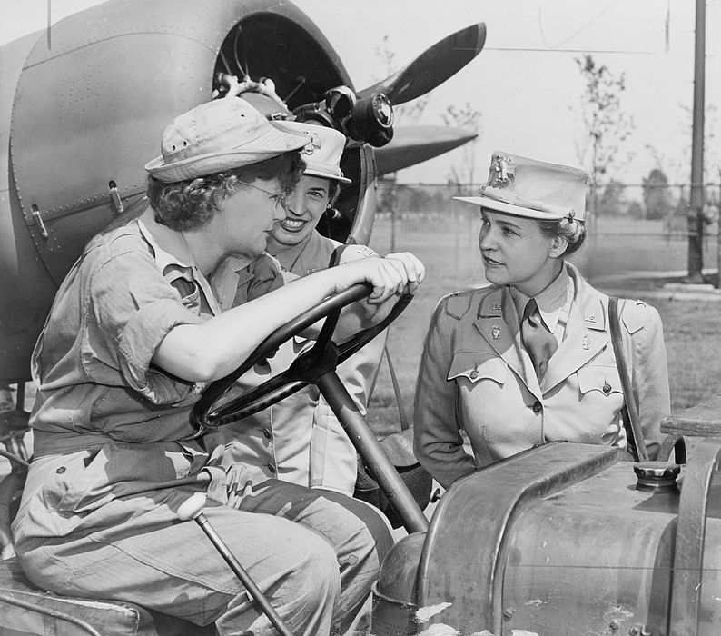 Click Women In The Military Women In The Military History Of